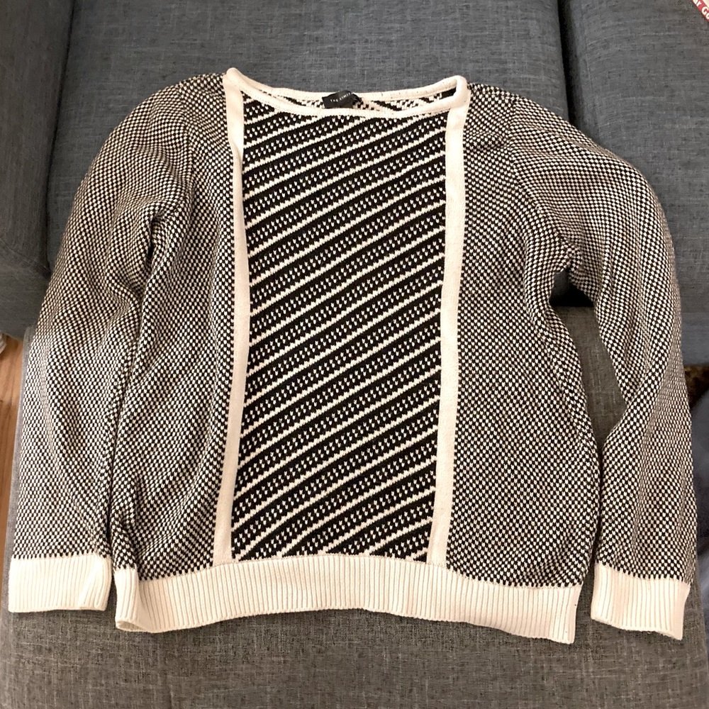 The Limited Women’s Black & White Sweater, Size M, Relaxed Fit